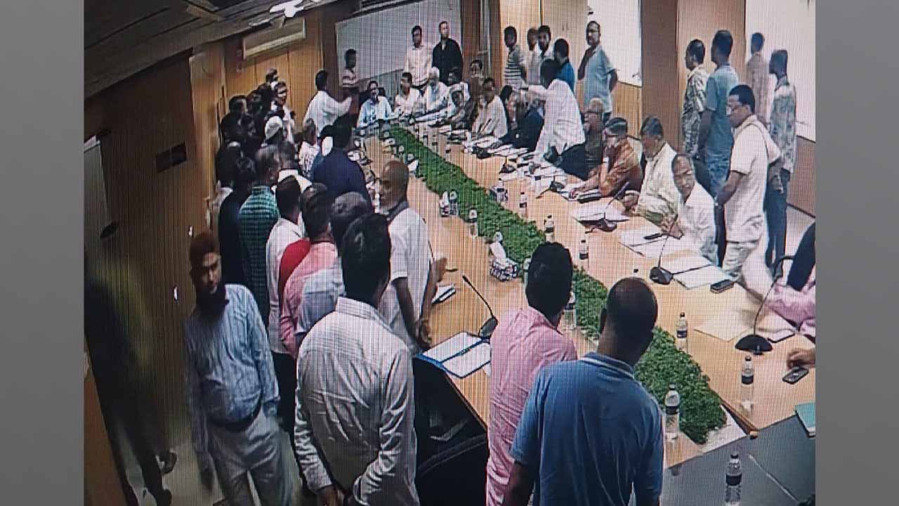 জোরপূর্বক বিএফএ&rsquo;র চেয়ারম্যান পদ দখল