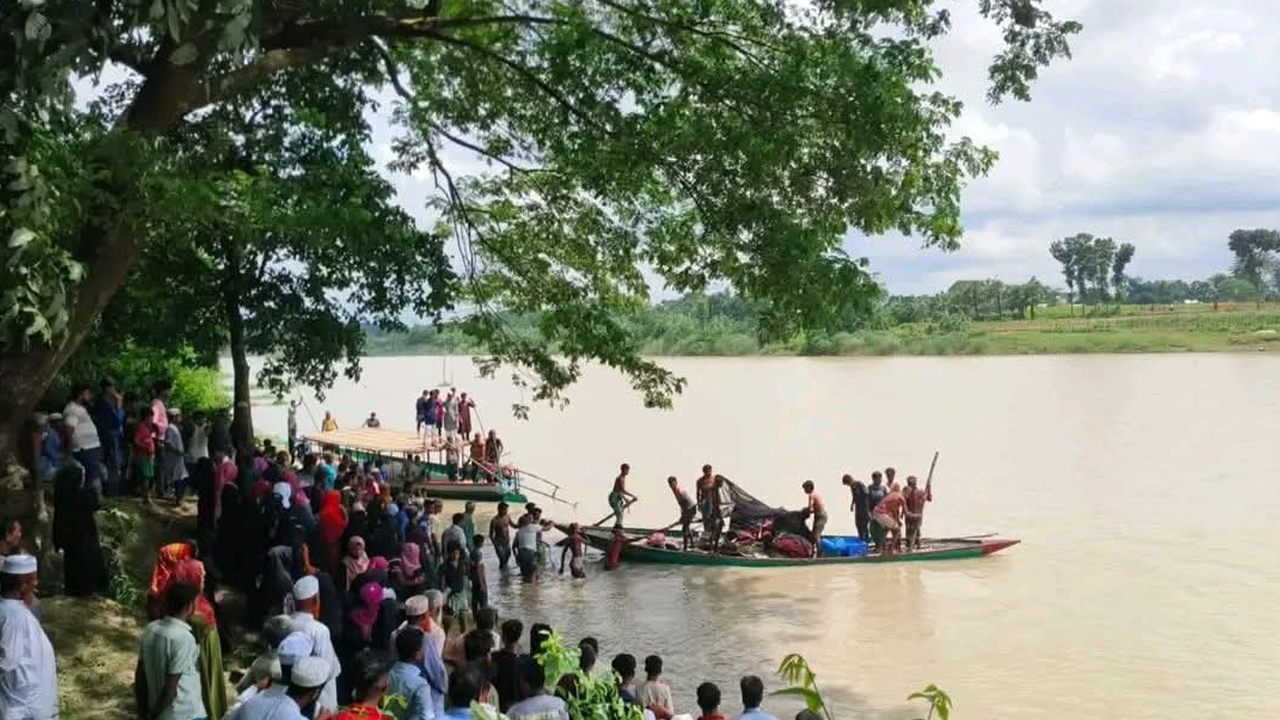 ব্রহ্মপুত্র নদে নৌকাডুবিতে স্কুলছাত্রী নিহত, নিখোঁজ ২