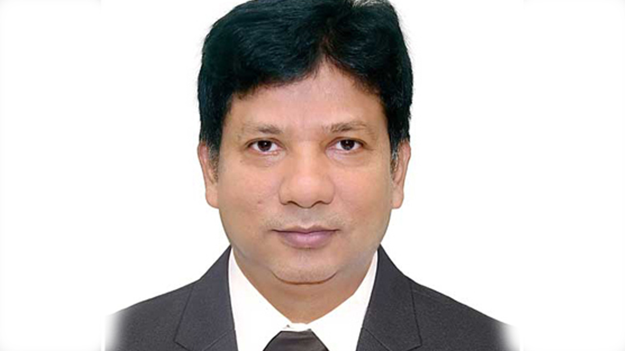 চট্টগ্রাম কাস্টমস কমিশনার জাকির হোসেন সাময়িক বরখাস্ত