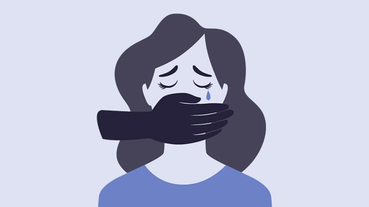 &lsquo;ধর্ষণের&rsquo; পর লোকলজ্জার ভয়ে বিষপানে কিশোরীর আত্মহত্যা