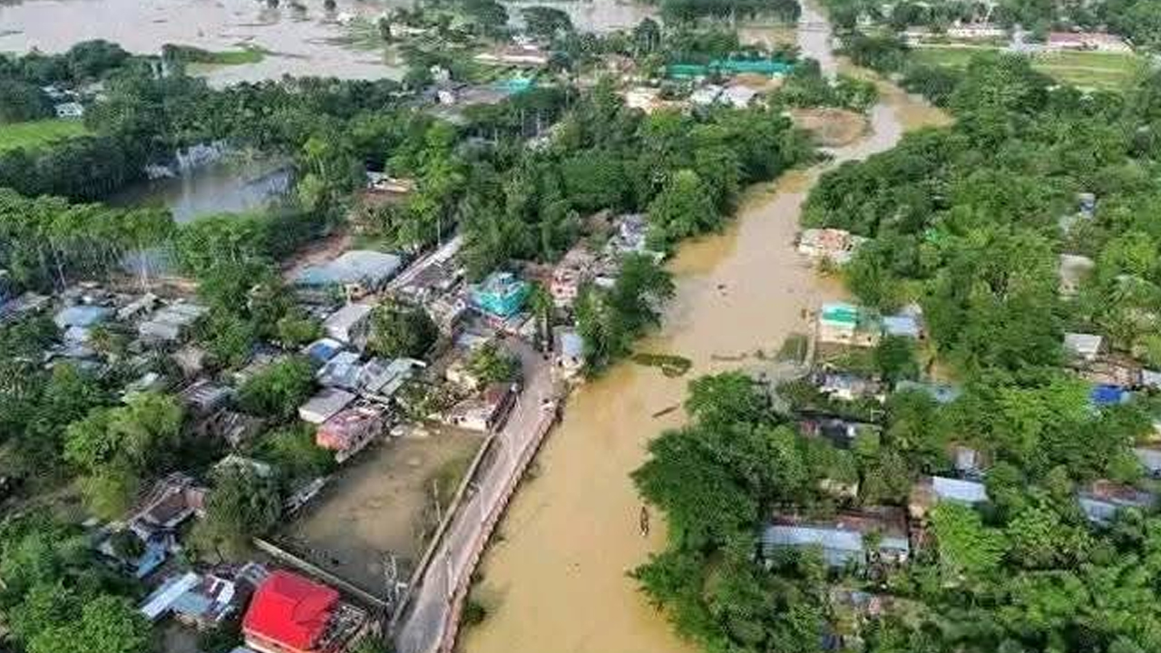 ত্রিপুরায় রেড এলার্ট, আতঙ্কে গোমতীর বাসিন্দারা
