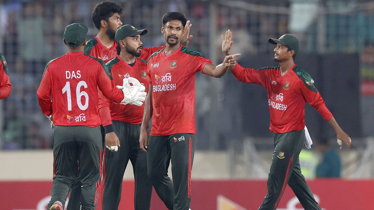 পাকিস্তানকে হারিয়ে ৯ বছরের খরা কাটাল বাংলাদেশ