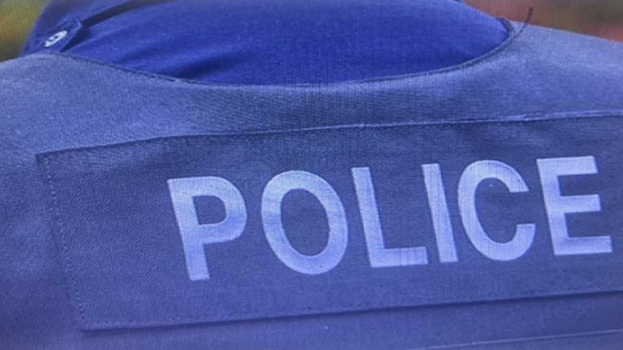 পুলিশ ক্লিয়ারেন্স পেতে ঘুষ দাবি: অভিযুক্ত পুলিশ সদস্য প্রত্যাহার