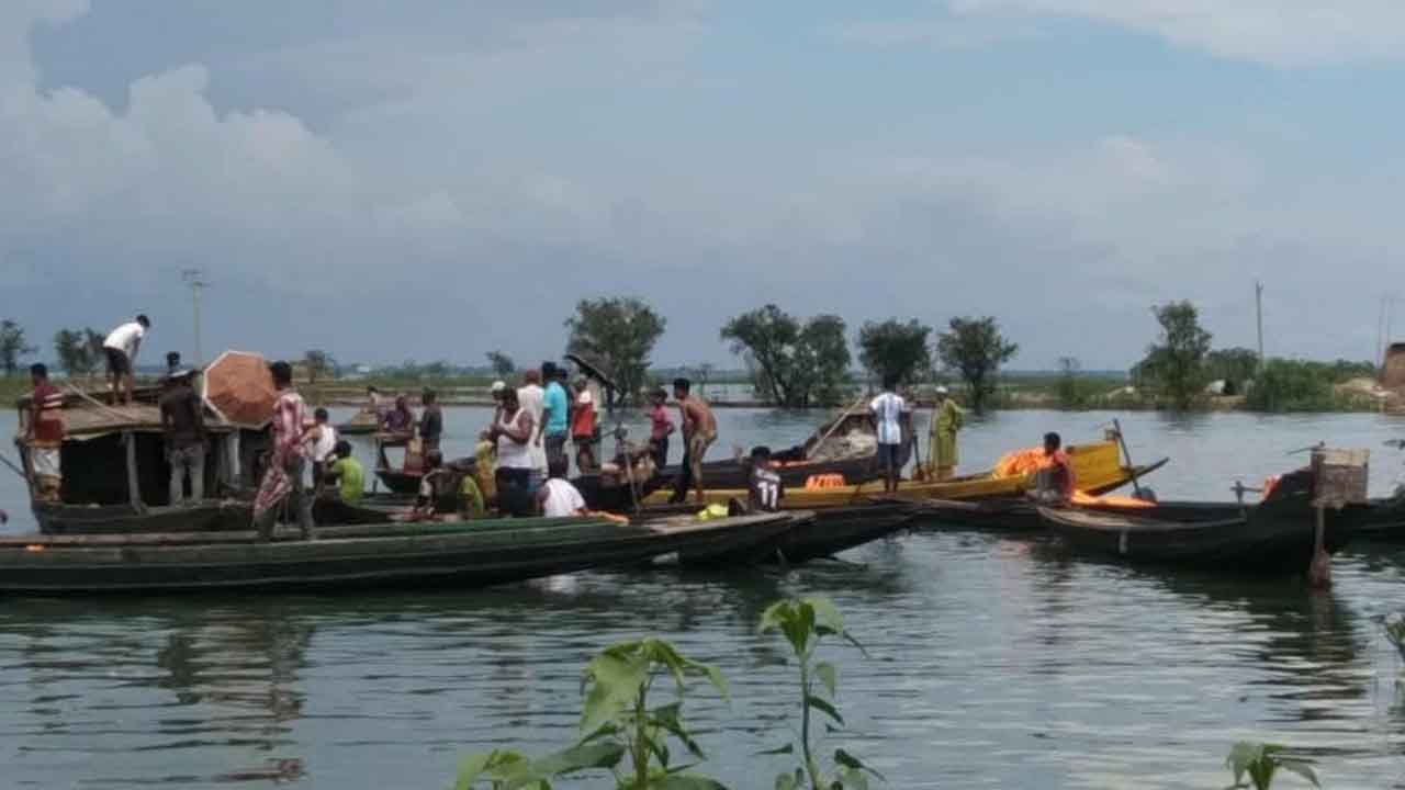 টাঙ্গুয়ার হাওরে হাউসবোট থেকে পড়ে শিশুর মৃত্যু
