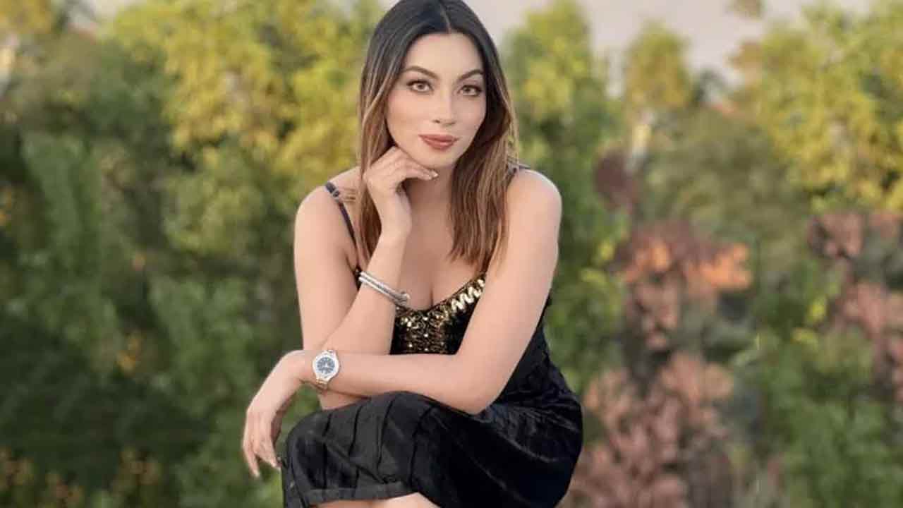 কসম খেয়ে বলছি কারও সঙ্গে শারীরিক সম্পর্ক করিনি: মেঘনা আলম