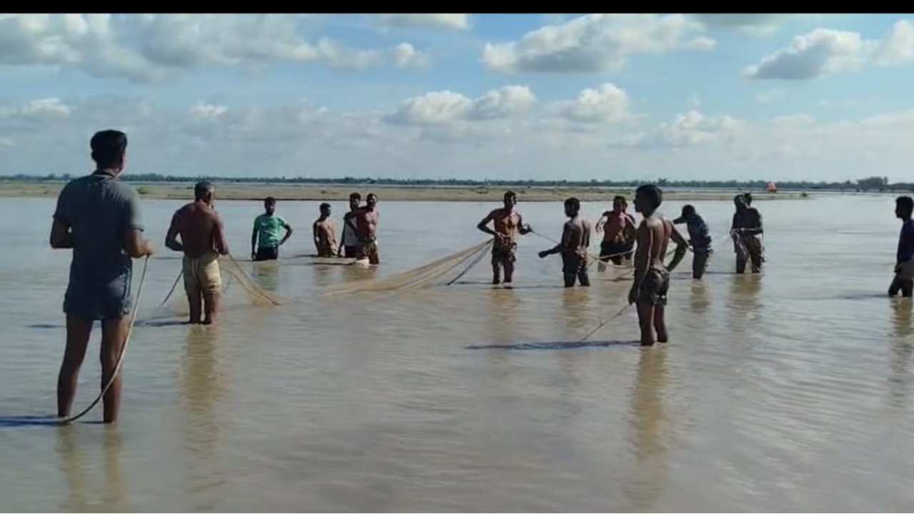 তিস্তা নদীতে গোসলে নেমে কলেজ ছাত্র নিখোঁজ