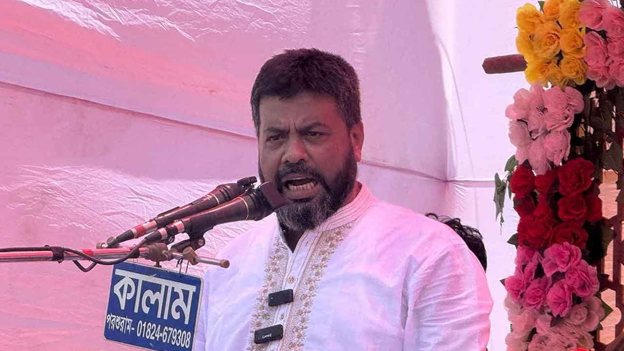 &lsquo;দ্বিধা-বিভক্তি থাকলে ফ্যাসিবাদের দোসররা সুযোগ নেবে&rsquo;