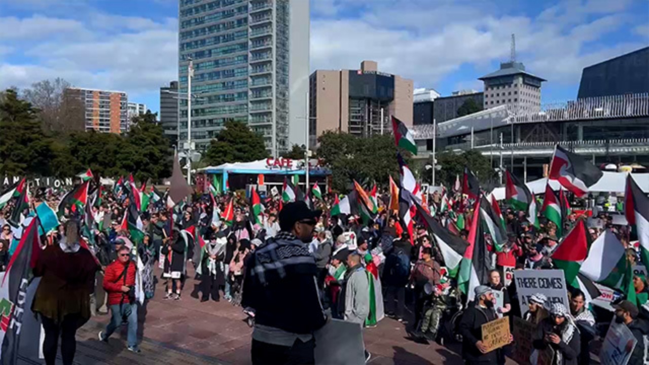 ফিলিস্তিনের সমর্থনে নিউজিল্যান্ডে &nbsp;লাখো মানুষের সমাবেশ