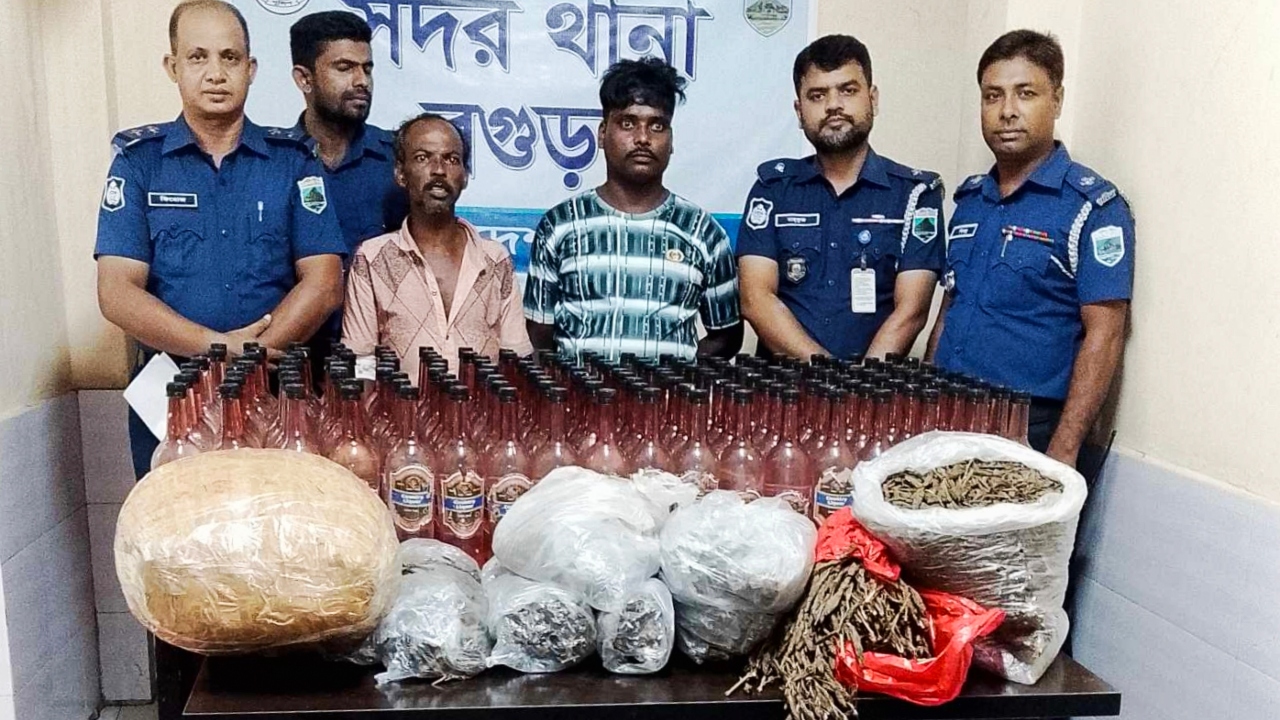 বগুড়ায় যৌথ অভিযানে বিপুল পরিমাণ মাদক উদ্ধার