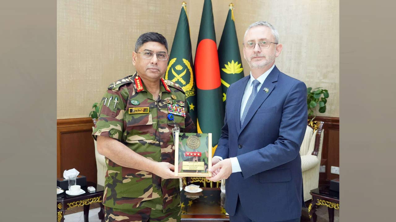 সেনাপ্রধানের সঙ্গে ইইউ রাষ্ট্রদূতের সৌজন্য সাক্ষাৎ