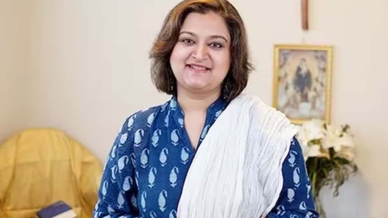 জোর করে অন্তরঙ্গ দৃশ্য, কান্নায় ভেঙে পড়েছিলেন অভিনেত্রী
