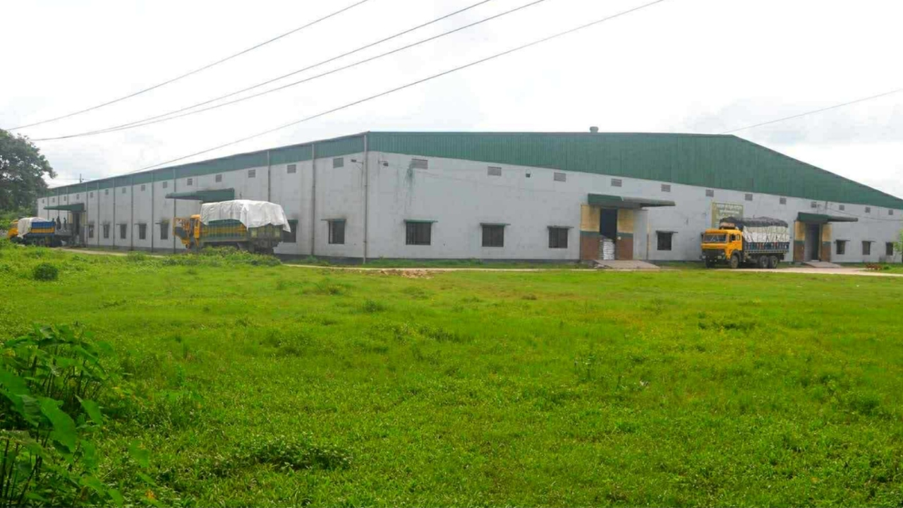 উত্তরাঞ্চলে সার সংকটে দিশেহারা কৃষকরা