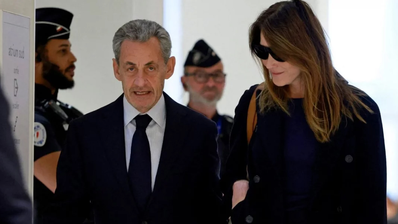 সাবেক ফরাসি প্রেসিডেন্ট সারকোজিকে ৫ বছরের কারাদণ্ড