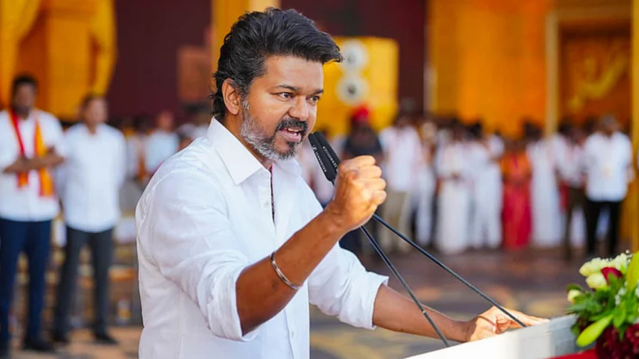 থালাপতি বিজয়ের বিরুদ্ধে মামলা