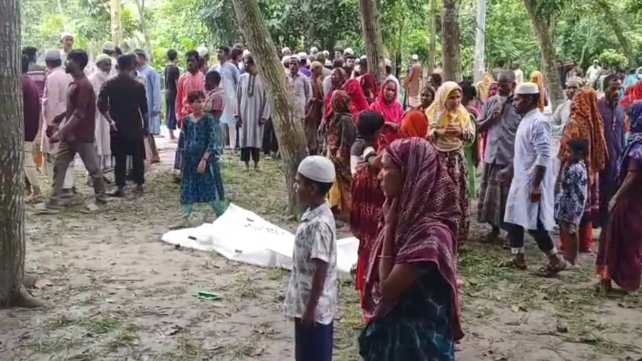 গাইবান্ধায় পুকুরে ভাসছিল নারীর লাশ