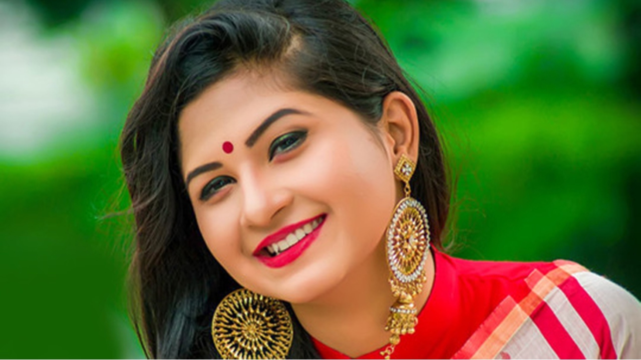 স্পর্শিয়ার জটিল অস্ত্রোপচার, চাইলেন দোয়া