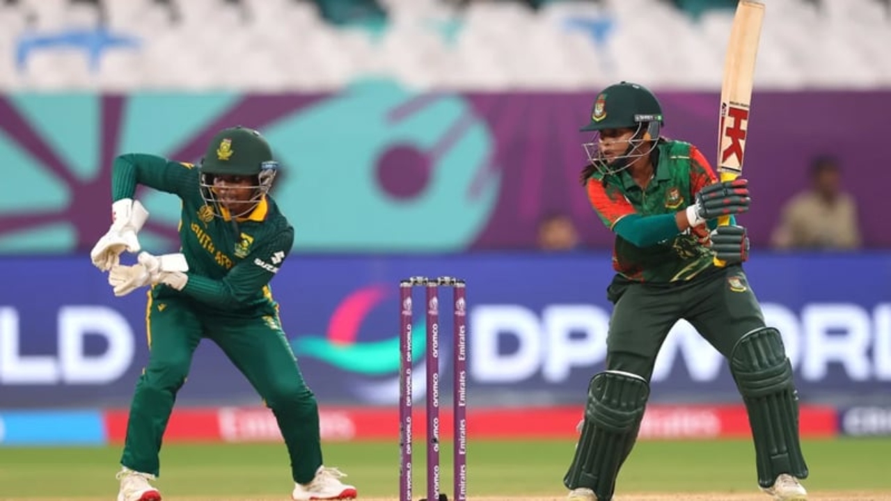 সুপ্তা-স্বর্ণার ফিফটিতে ভালো সংগ্রহ বাংলাদেশের