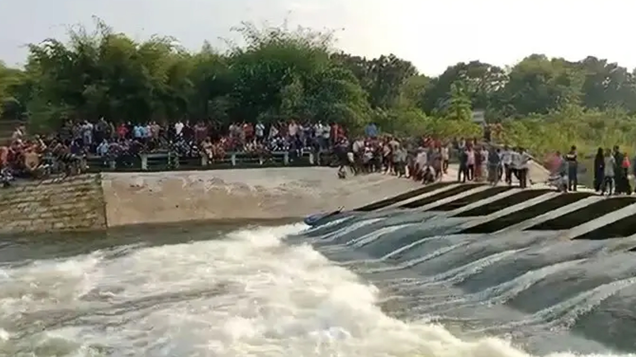 ভৈরব নদে দুই শিক্ষার্থীর মরদেহ উদ্ধার