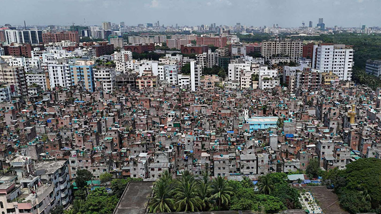 জেনেভা ক্যাম্পে দুই গ্রুপের সংঘর্ষ, নিহত ১