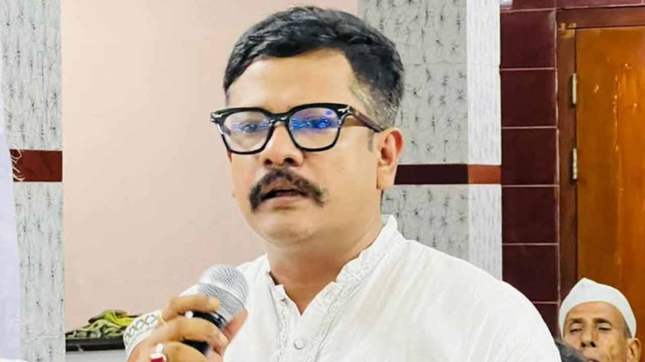 বিএনপি ছেড়ে আ. লীগে যোগদানের কারণ জানালেন ফয়জুল করিম মুবিন