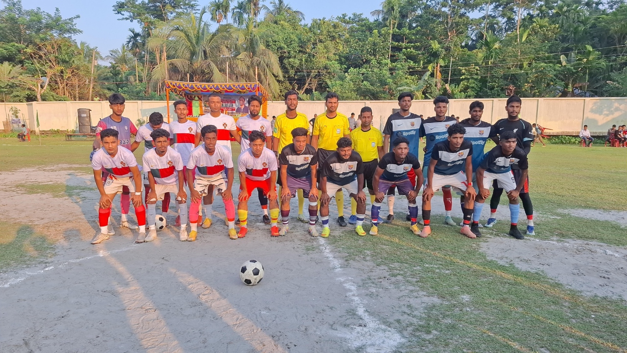 পিরোজপুরে আরাফাত রহমান কোকো স্মৃতি ফুটবল টুর্নামেন্টের ফাইনাল অনুষ্ঠিত