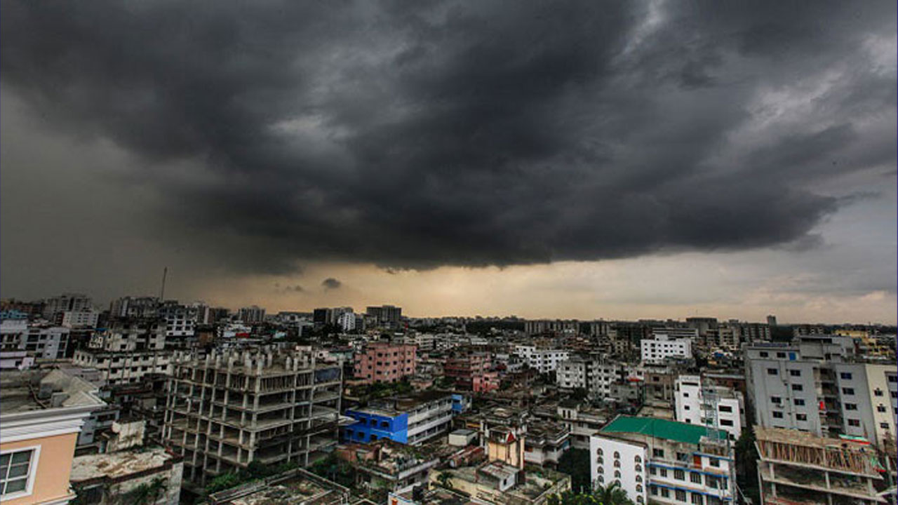 মোন্থার প্রভাবে আগামী দুদিন বৃষ্টি হওয়ার সম্ভাবনা: আবহাওয়া অধিদপ্তর