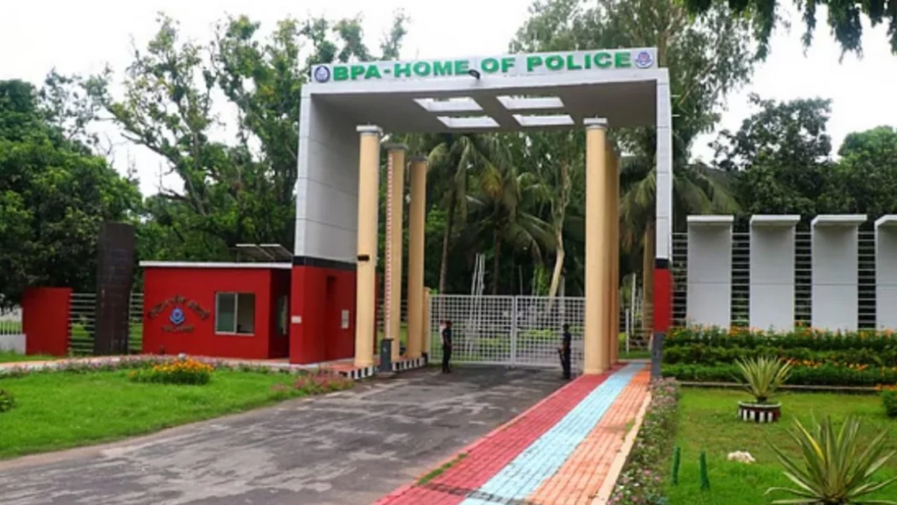 সারদা পুলিশ একাডেমিতে নেই ডিআইজি এহসানউল্লাহ