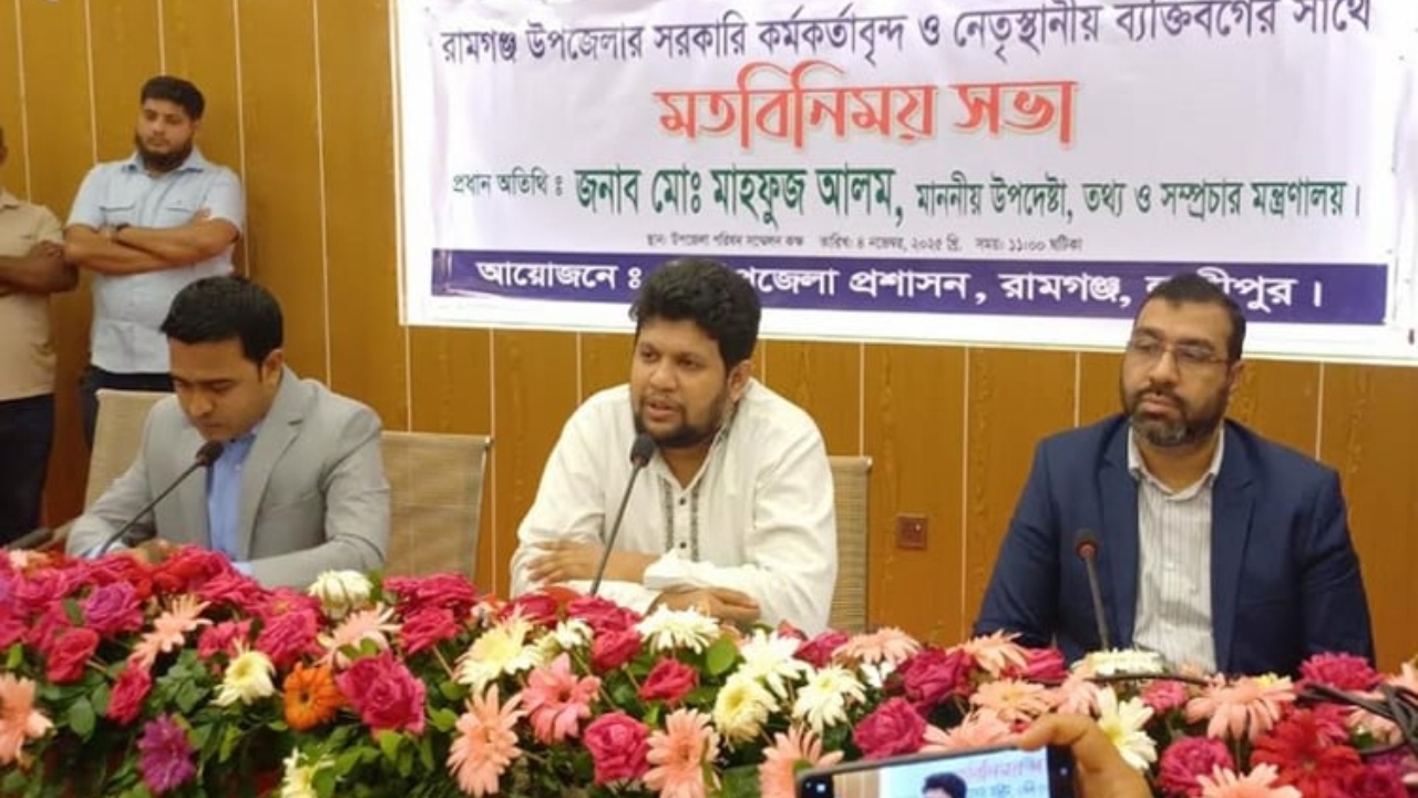 ছাত্র-জনতা হত্যা ও গুমে জড়িতদের বিচার হবে: তথ্য উপদেষ্টা