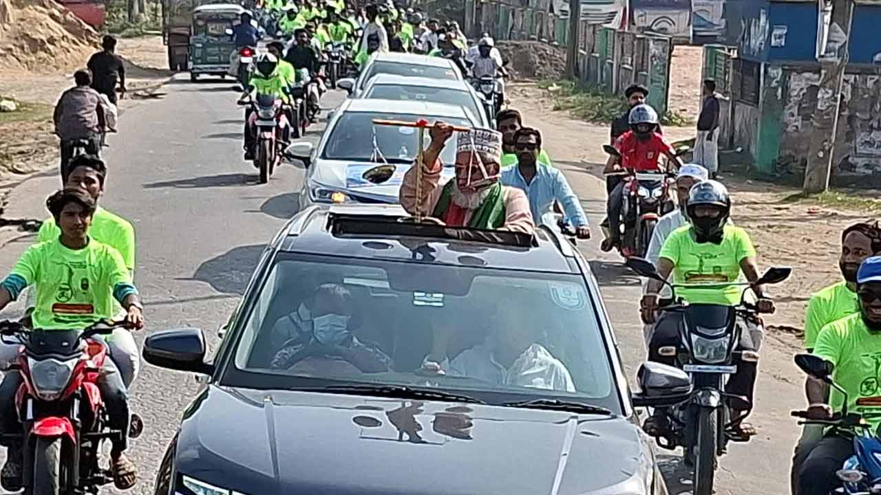 লক্ষ্মীপুরে দাঁড়িপাল্লায় ভোট চেয়ে জামায়াতের মোটরসাইকেল শোভাযাত্রা