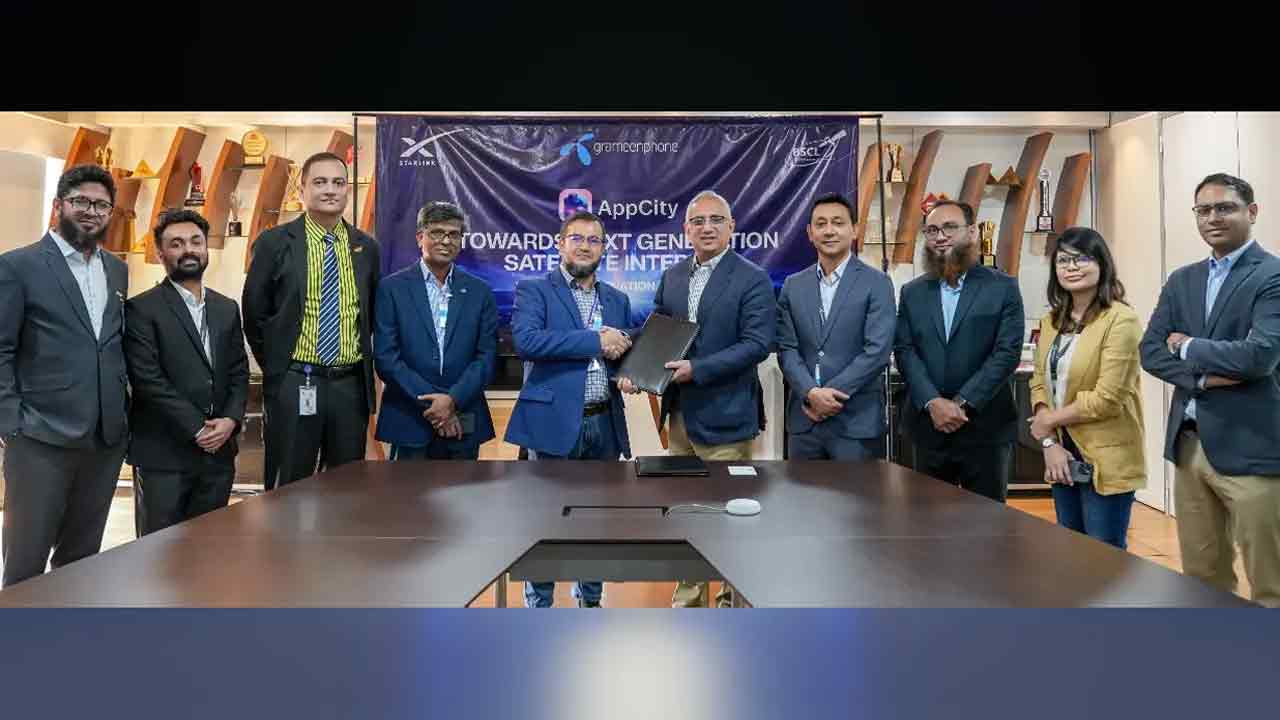 স্টারলিংকের স্যাটেলাইট ইন্টারনেট আনতে গ্রামীণফোন ও বিএসসিএলের চুক্তি