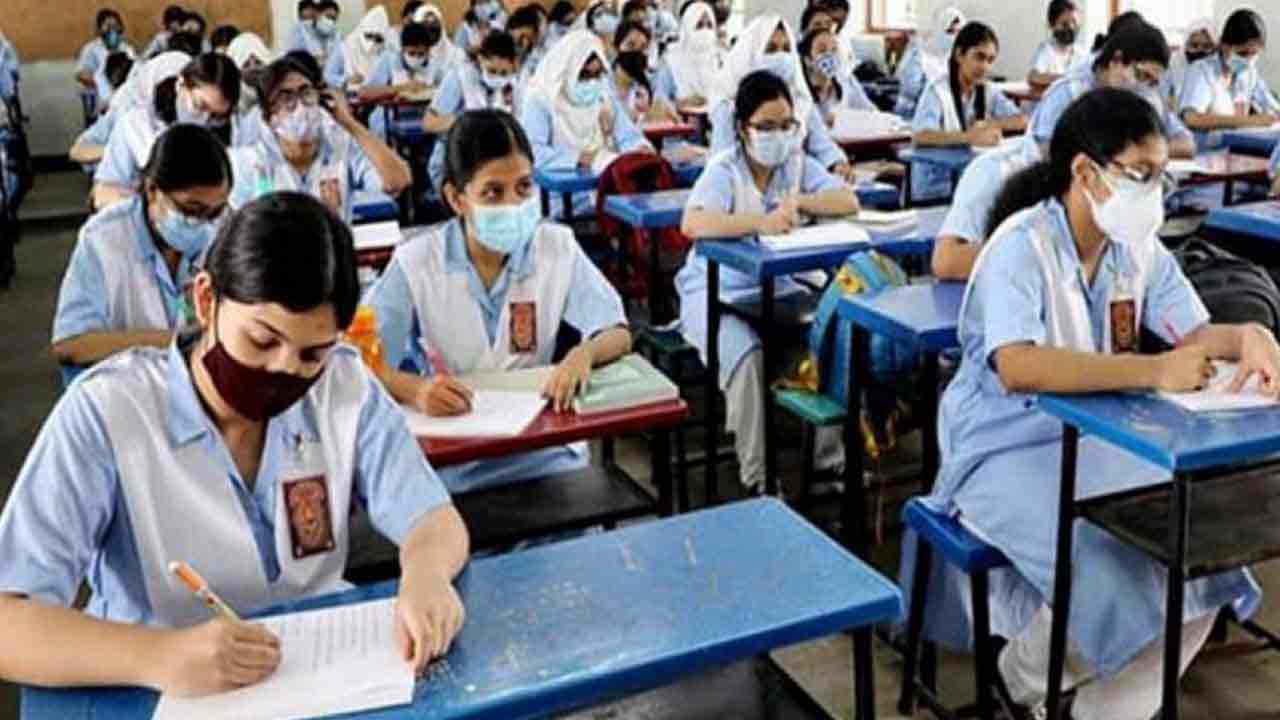 জানা গেল ২০২৬ সালের এইচএসসির ফরম পূরণের সময়