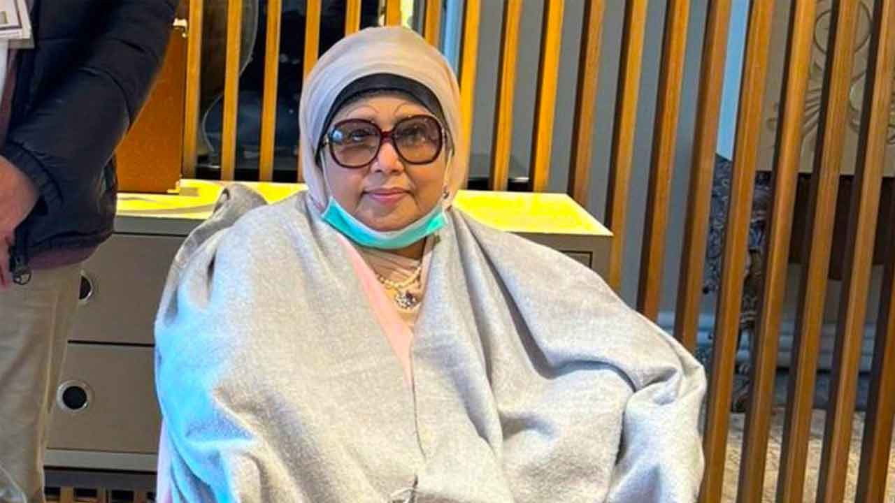 খালেদা জিয়ার রোগমুক্তি কামনায় বাদ জুমা সারাদেশে দোয়া ও মোনাজাত