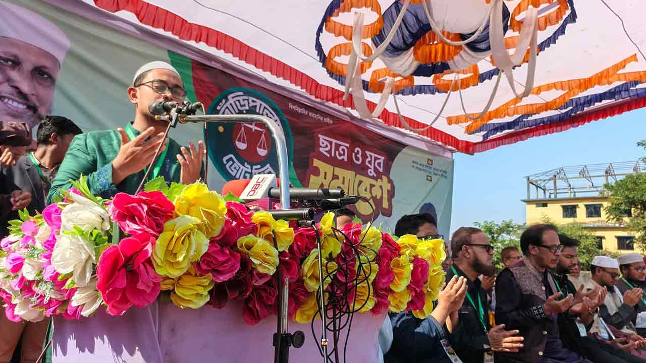 এ দেশে ভারতীয় দাদাগিরি চলবেনা: সাদিক কায়েম