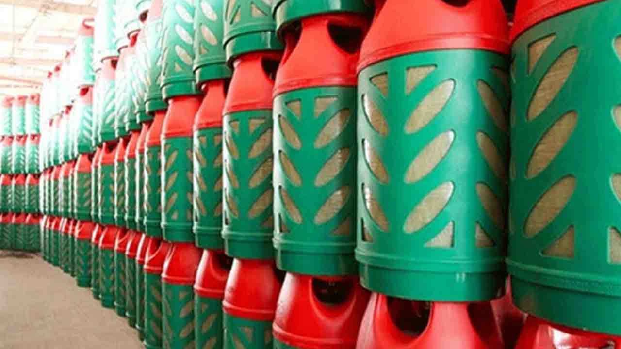 বাড়ল এলপি গ্যাসের দাম