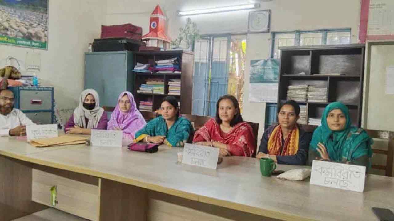 প্রাথমিক বিদ্যালয়ে কমপ্লিট শাটডাউন কর্মসূচি স্থগিত