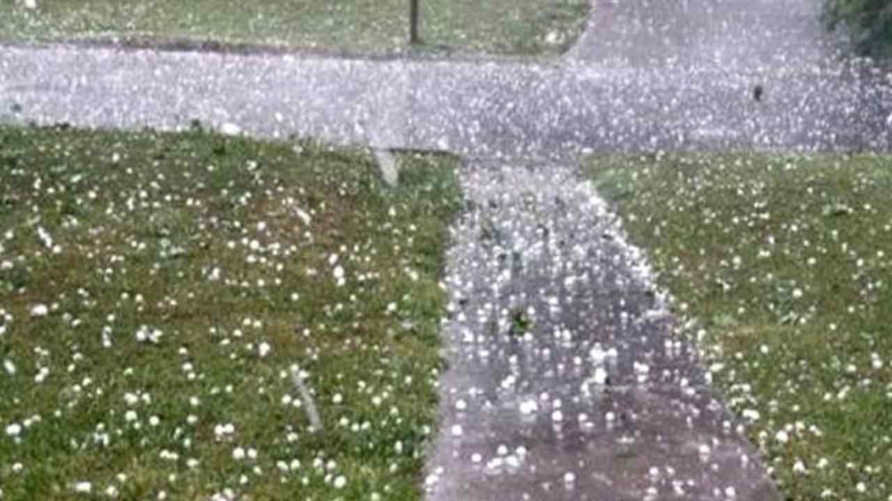 তীব্র শৈত্যপ্রবাহের মধ্যে শিলাবৃষ্টির আভাস