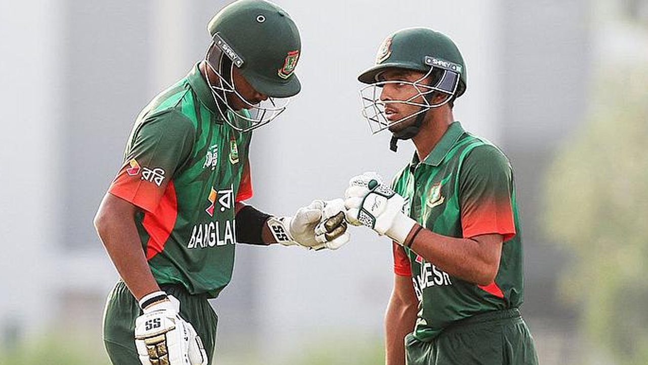 হ্যাটট্রিক শিরোপার মিশনে উড়ন্ত সূচনা যুবাদের