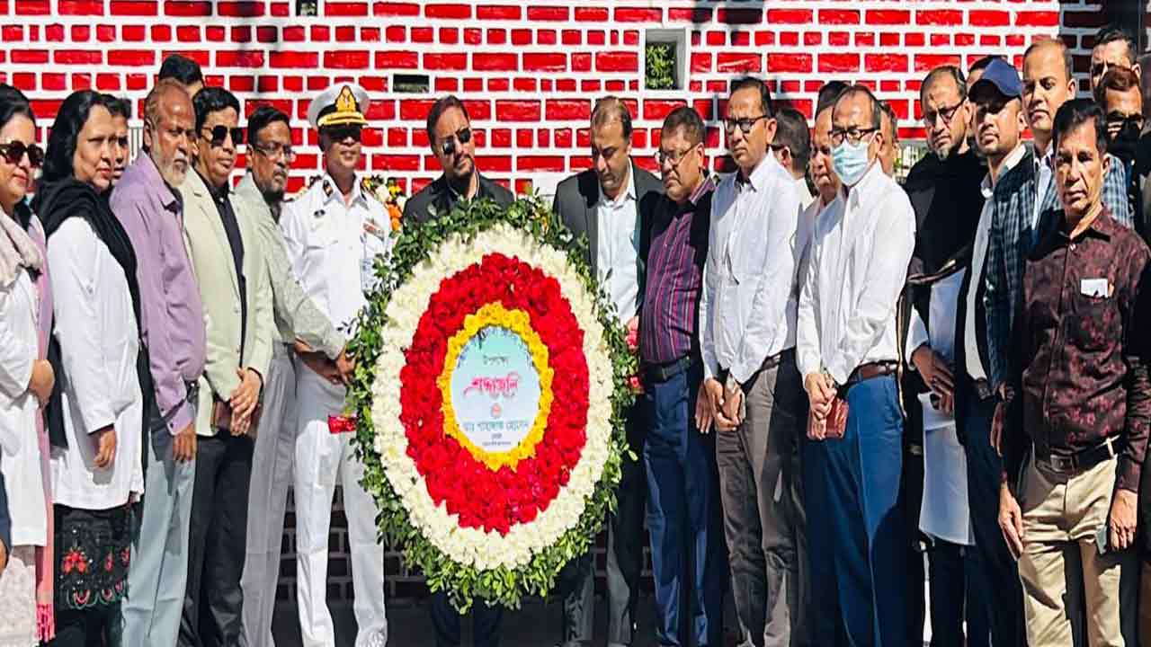 মুক্তিযুদ্ধের শহীদরা জাতির শ্রেষ্ঠ সন্তান: মেয়র ডা. শাহাদাত