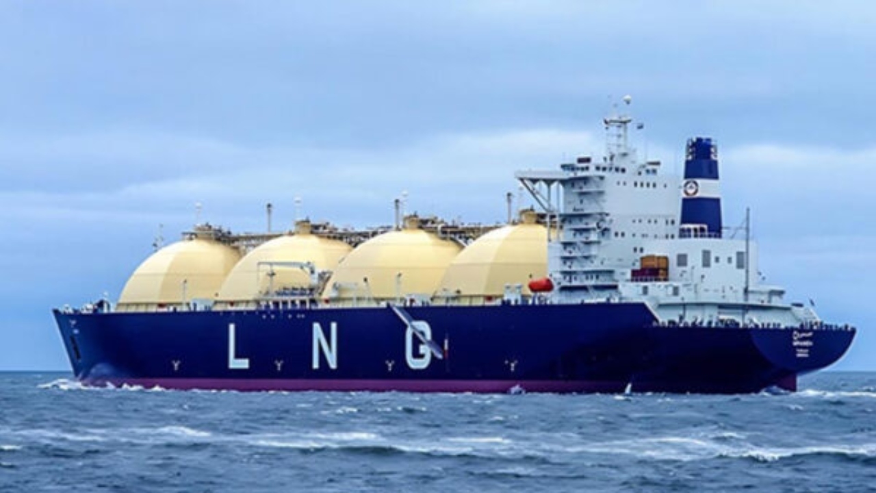 কোরিয়া থেকে ৪২০ কোটি টাকায় এলএনজি কিনবে সরকার