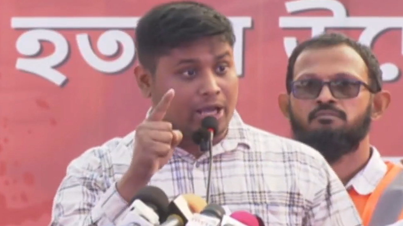 বিচ্ছিন্নতাবাদীদের আশ্রয় দিয়ে সেভেন সিস্টার্স আলাদা করে দেব: হাসনাত