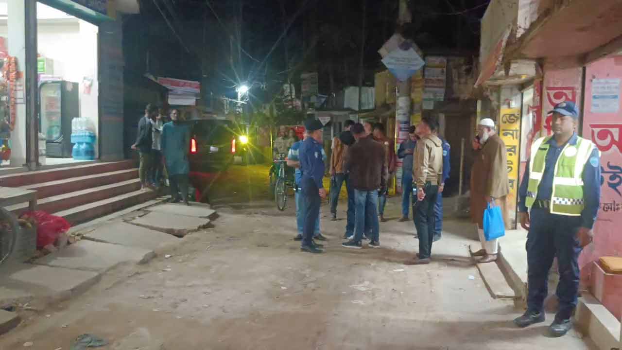 আবারও প্রকাশ্যে গুলি, আহত ১