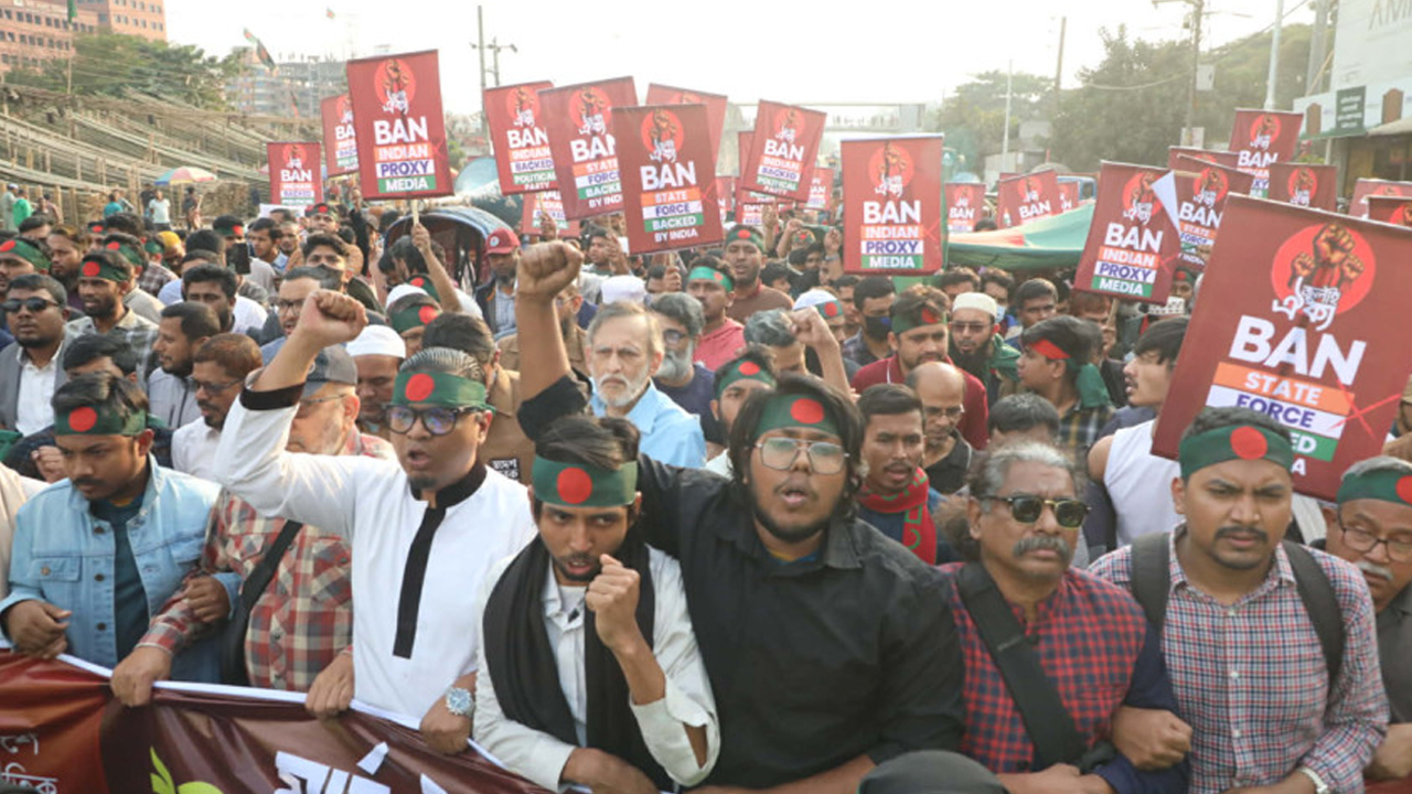 &lsquo;বাবরের পথ ধরো, সেভেন সিস্টার্স স্বাধীন করো&rsquo;&mdash; ডাকসু নেতার স্লোগান