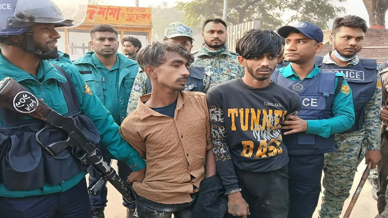 মোহাম্মদপুরে কিশোর গ্যাং &lsquo;চাঁন-মানিক&rsquo; গ্রুপের প্রধানসহ আটক ৫০