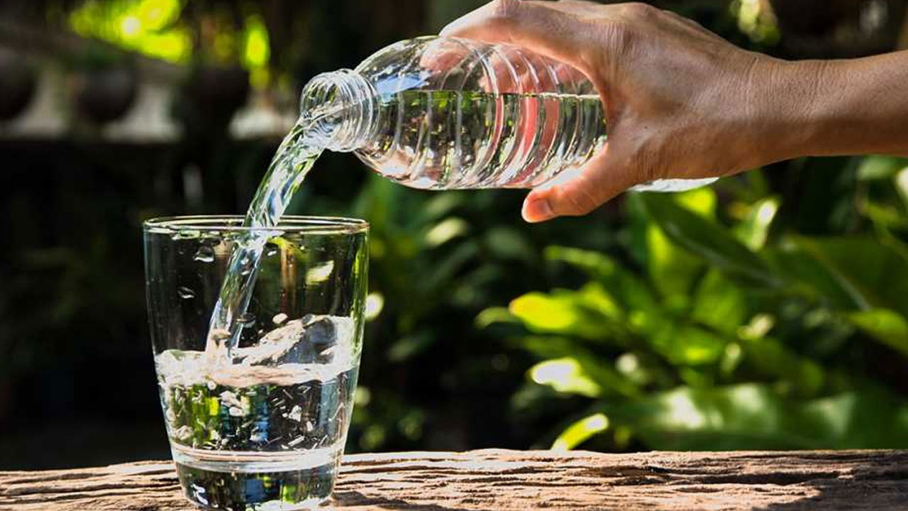 শীতকালে পানিশূন্যতা বাড়ার ৫ কারণ