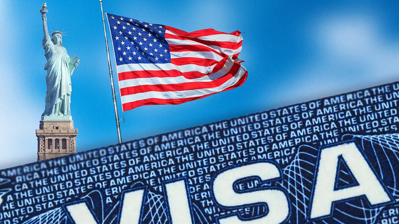 ট্রাম্প প্রশাসনের কঠোর ভিসা নীতির নেপথ্যে কী?