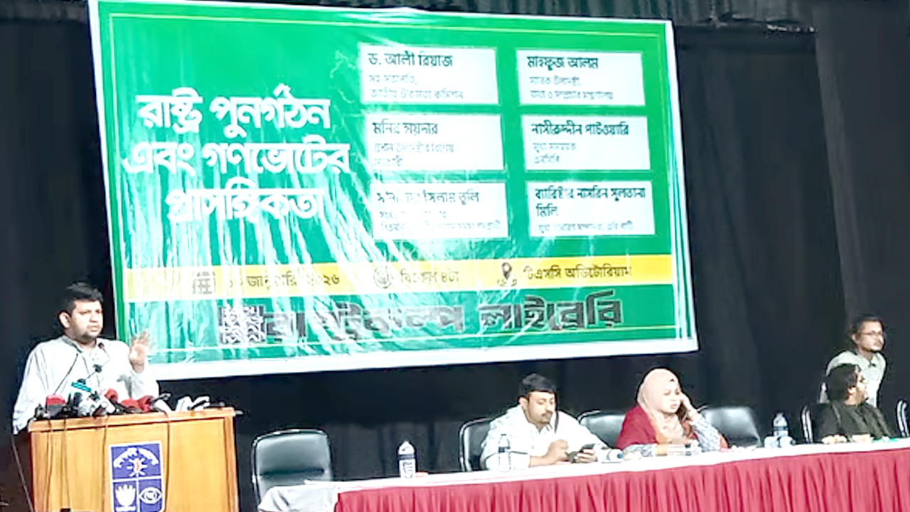 শেষ চার মাস মন্ত্রণালয়ে আমাকে কাজ করতে দেওয়া হয়নি: মাহফুজ আলম