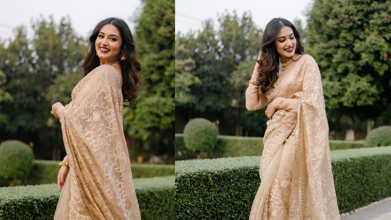 মায়ের শাড়িতে নস্টালজিক তাসনিয়া ফারিণ