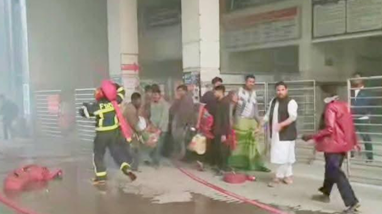 ময়মনসিংহে মেডিকেল কলেজ হাসপাতালে&nbsp;আগুন, আহত একাধিক