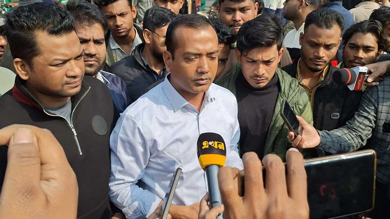 &lsquo;একটি বিশেষ রাজনৈতিক গোষ্ঠীর আজ্ঞাবহ হয়ে কাজ করছে ইসি&rsquo;