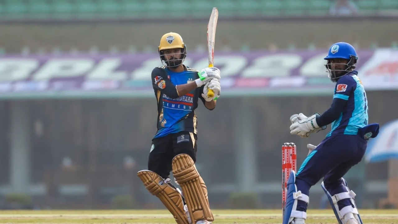 দুই সেঞ্চুরির ম্যাচে নোয়াখালীকে হারাল রংপুর